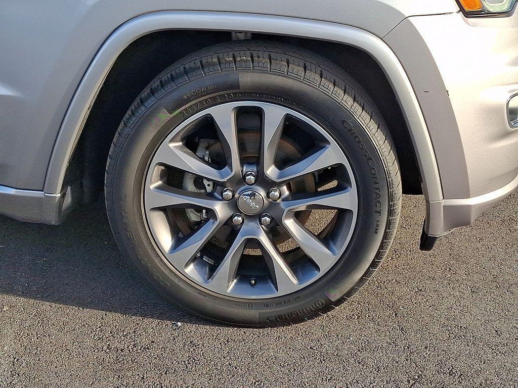 used 2017 Jeep Grand Cherokee car, priced at $18,800