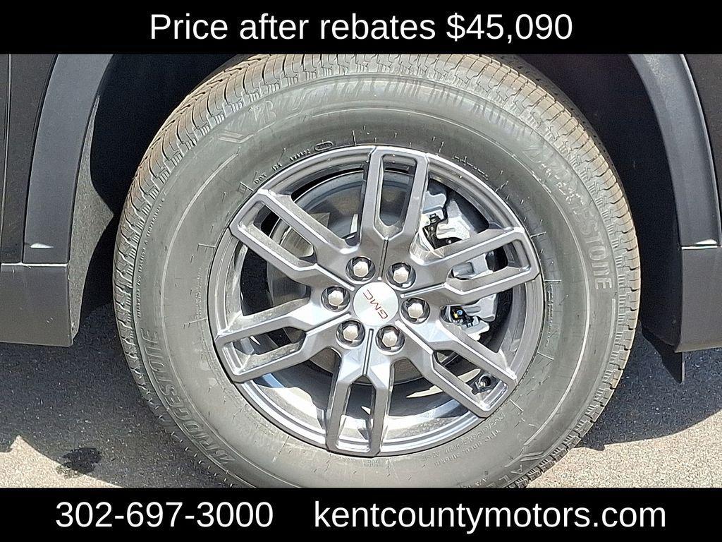 new 2026 GMC Acadia car, priced at $45,090