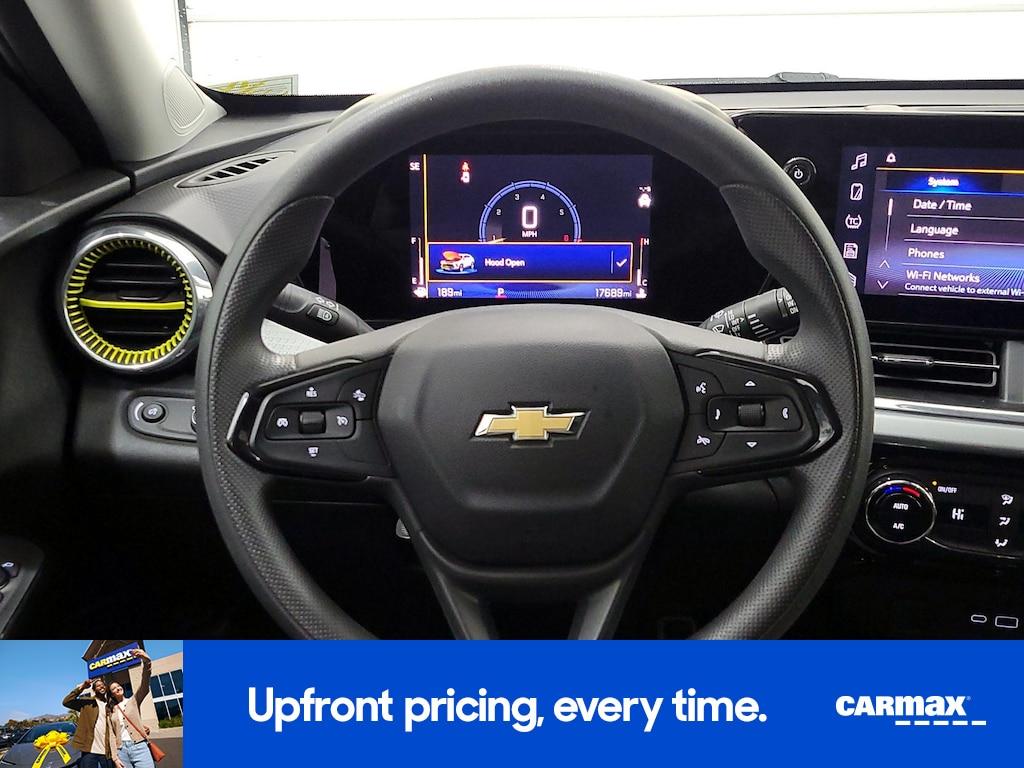 used 2025 Chevrolet Trax car, priced at $21,998
