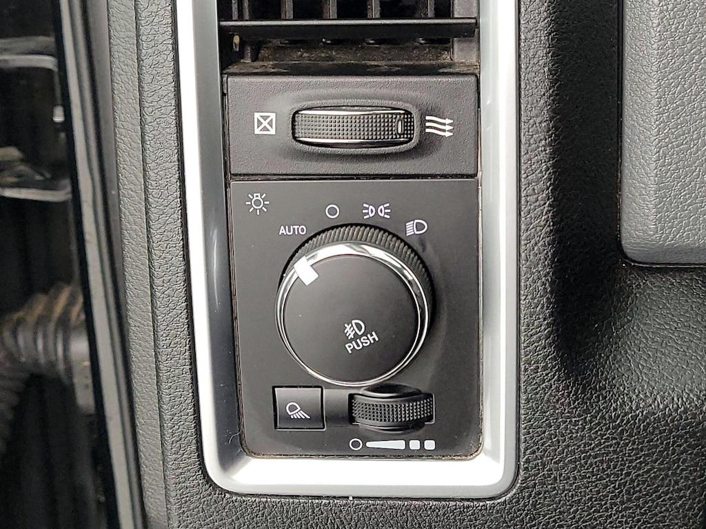 used 2020 Ram 1500 Classic car, priced at $25,998