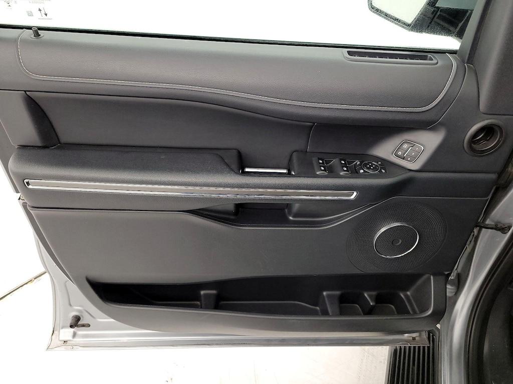 used 2024 Ford Expedition car, priced at $41,998