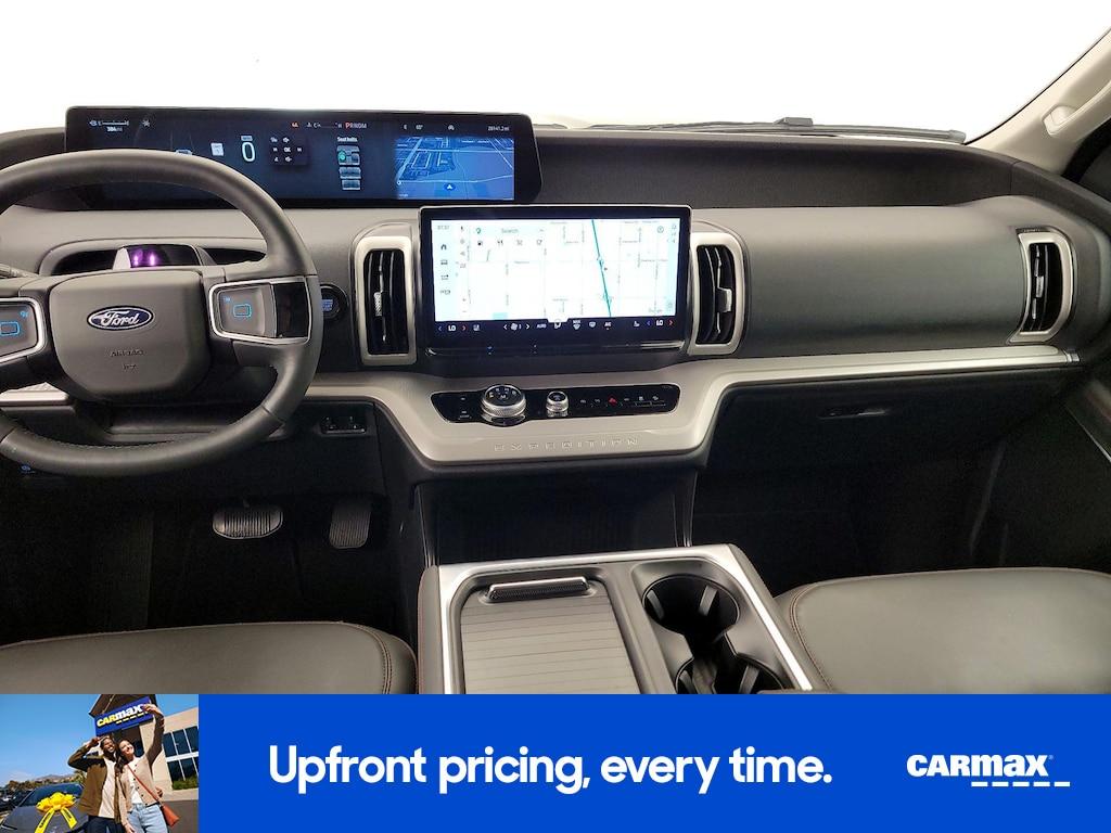 used 2025 Ford Expedition car, priced at $56,998