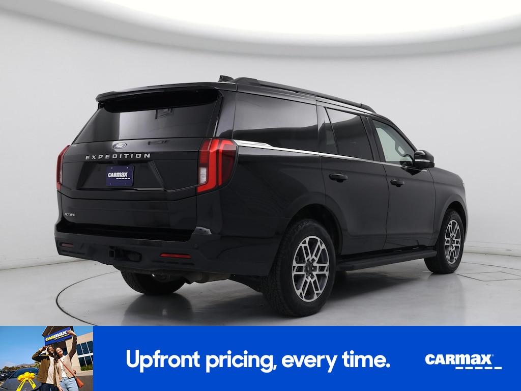 used 2025 Ford Expedition car, priced at $56,998