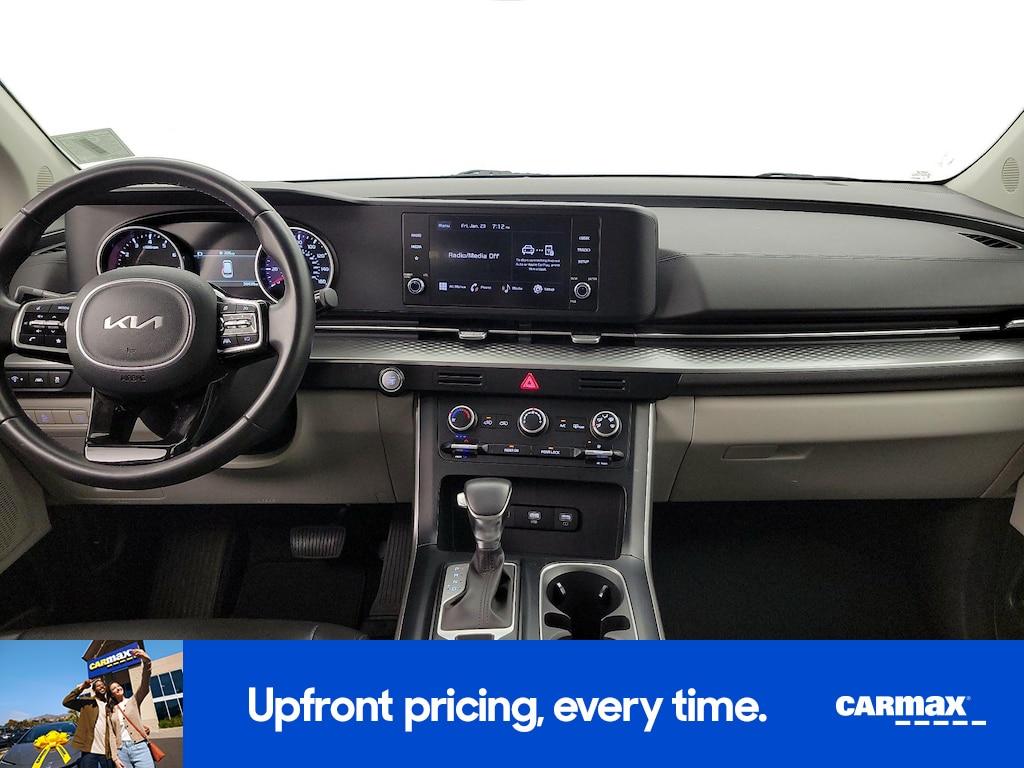used 2024 Kia Carnival car, priced at $30,998