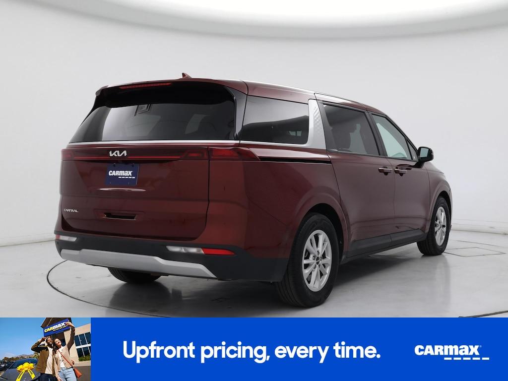 used 2024 Kia Carnival car, priced at $30,998