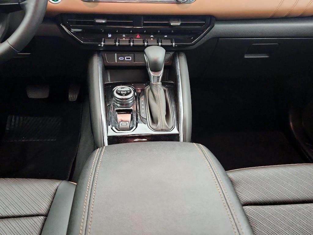 used 2024 GMC Canyon car, priced at $40,998