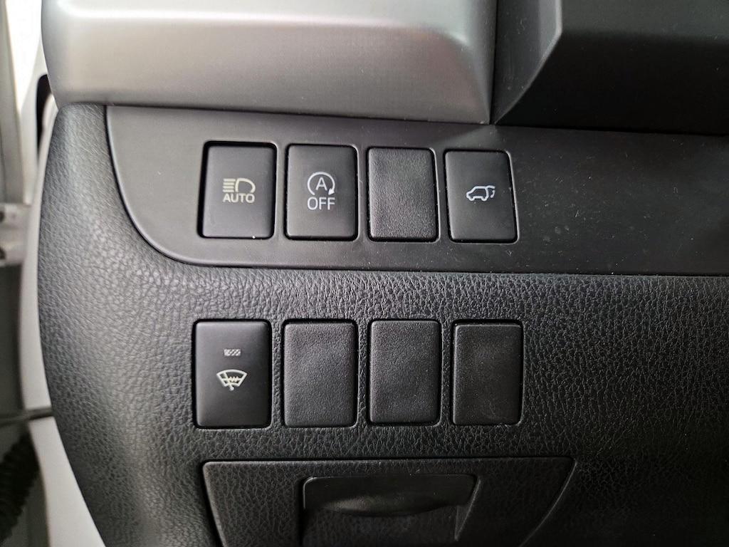 used 2018 Toyota Highlander car, priced at $24,998