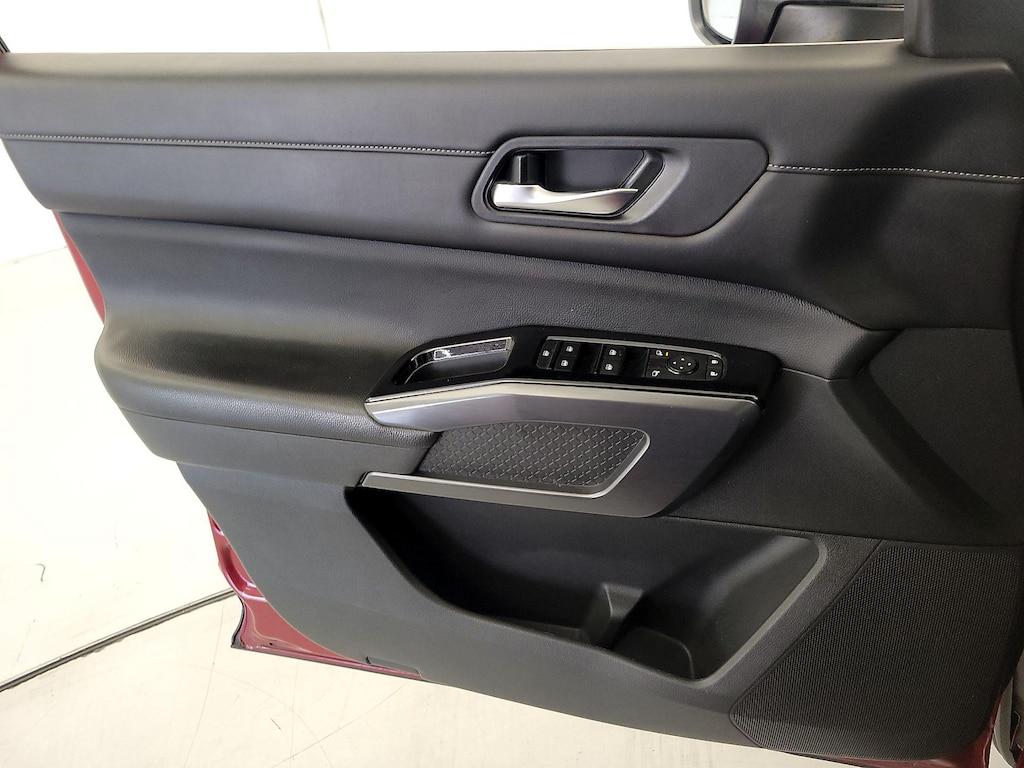 used 2023 Nissan Pathfinder car, priced at $30,998