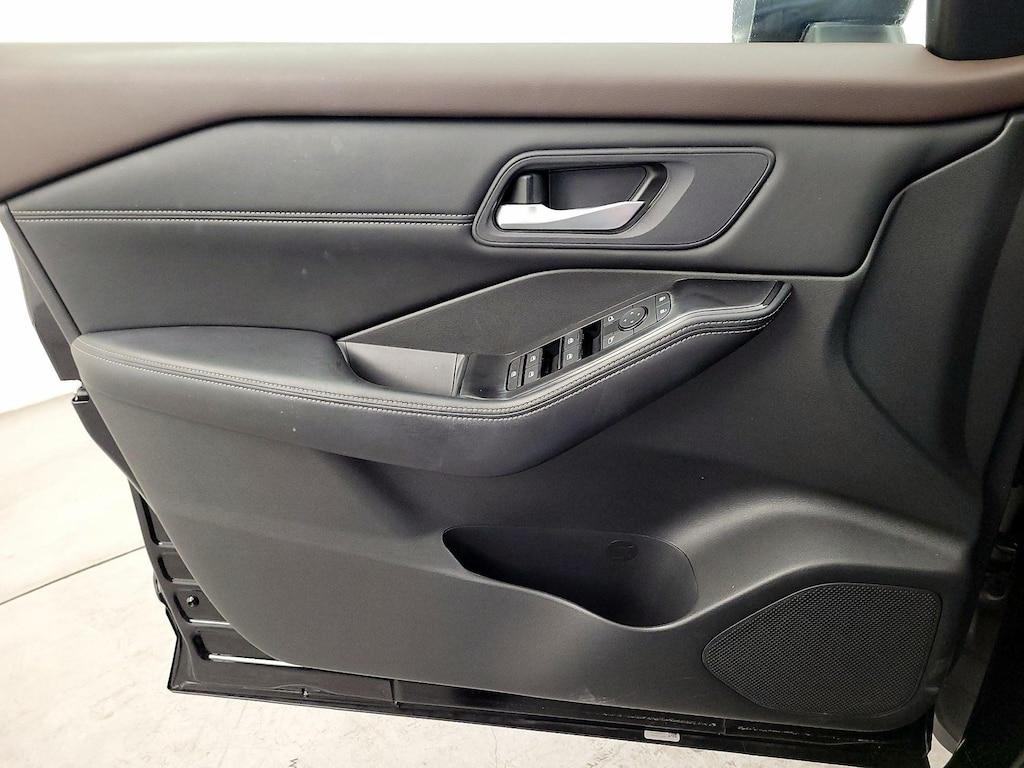 used 2023 Nissan Rogue car, priced at $24,998