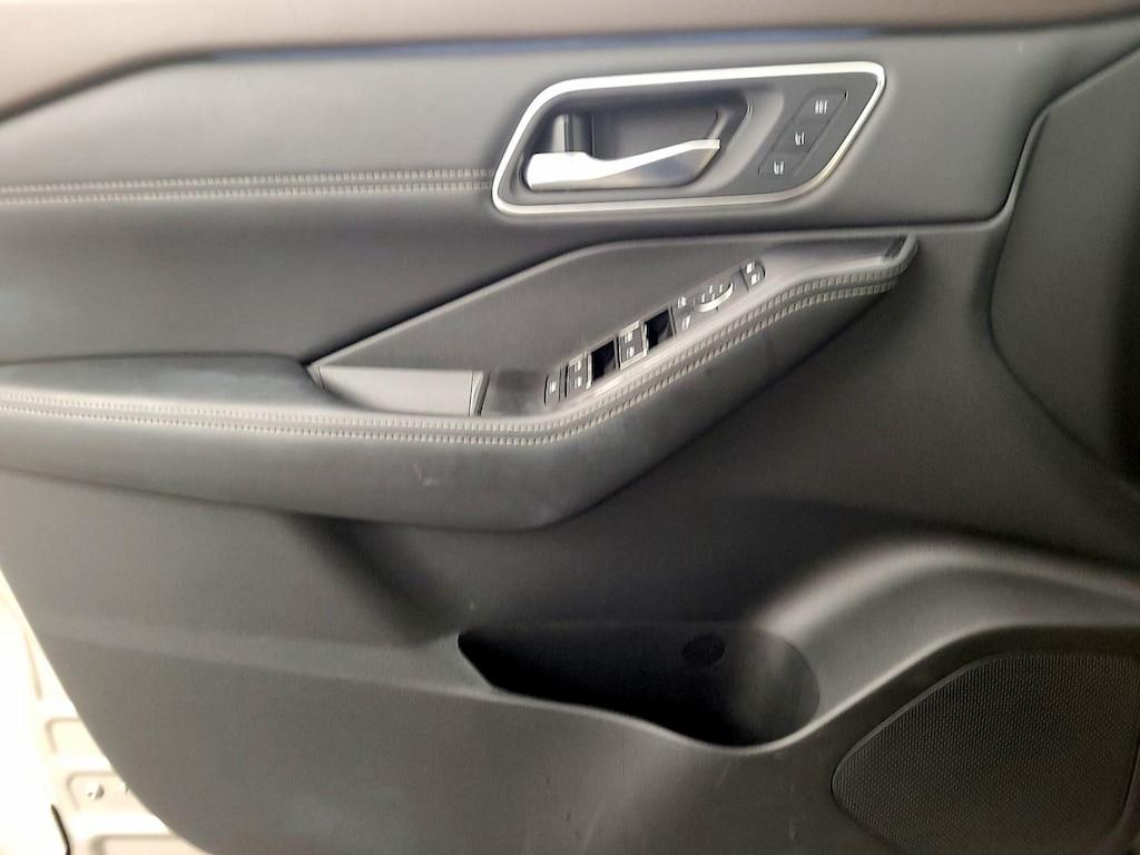 used 2023 Nissan Rogue car, priced at $28,998