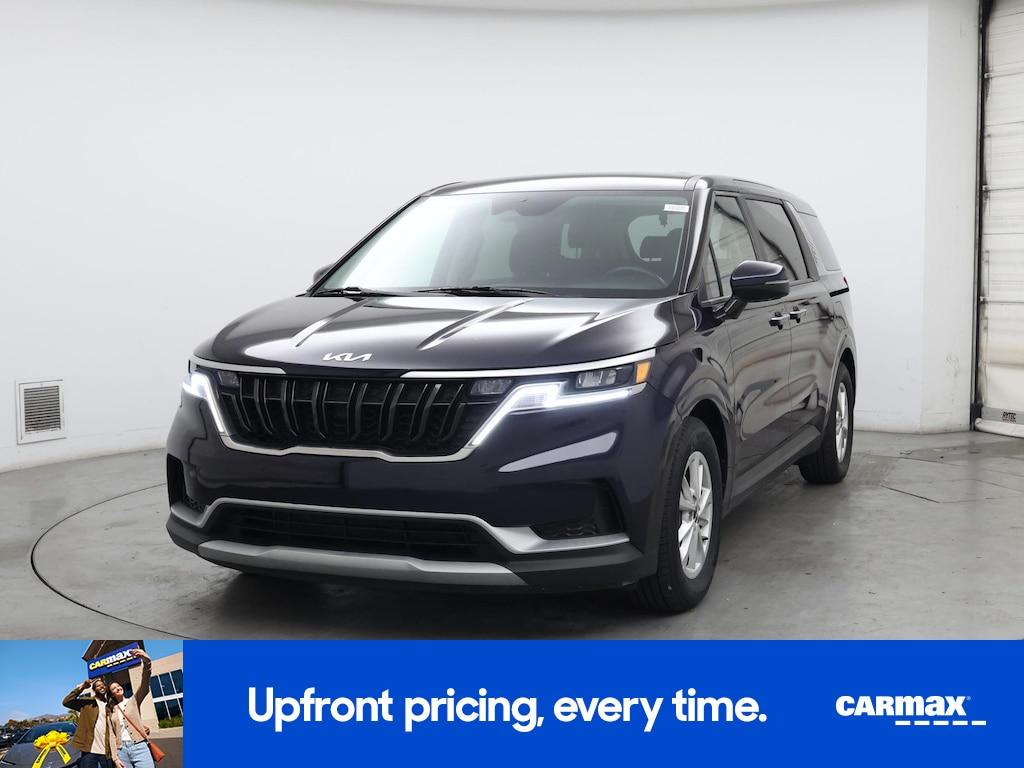 used 2024 Kia Carnival car, priced at $28,998