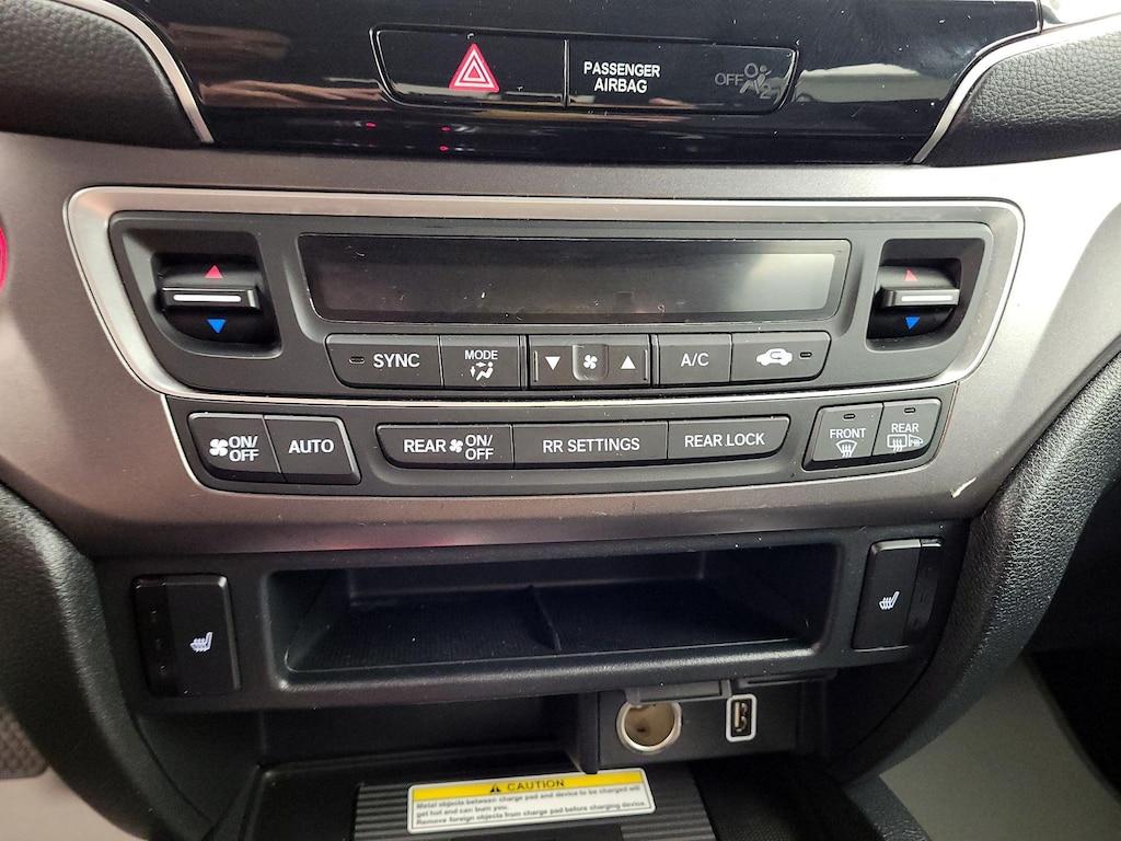 used 2022 Honda Pilot car, priced at $27,998