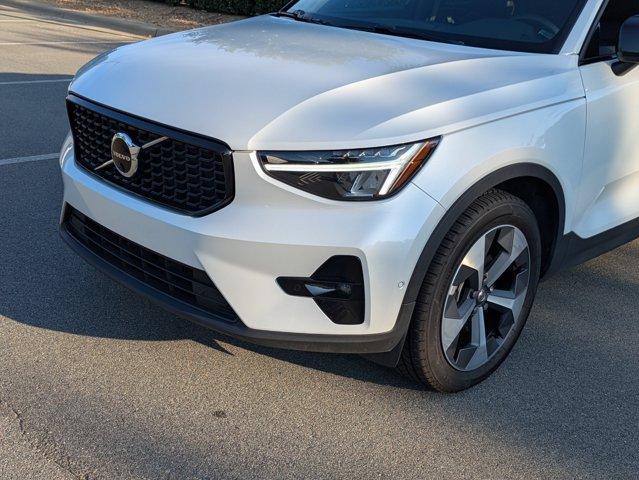 used 2023 Volvo XC40 car, priced at $28,896