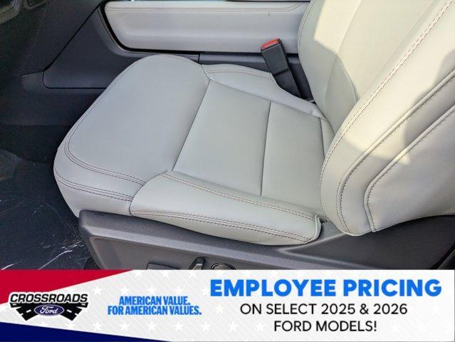new 2025 Ford Expedition car, priced at $67,607