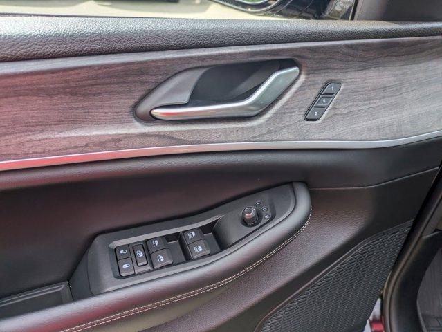 used 2023 Jeep Grand Cherokee car, priced at $33,997
