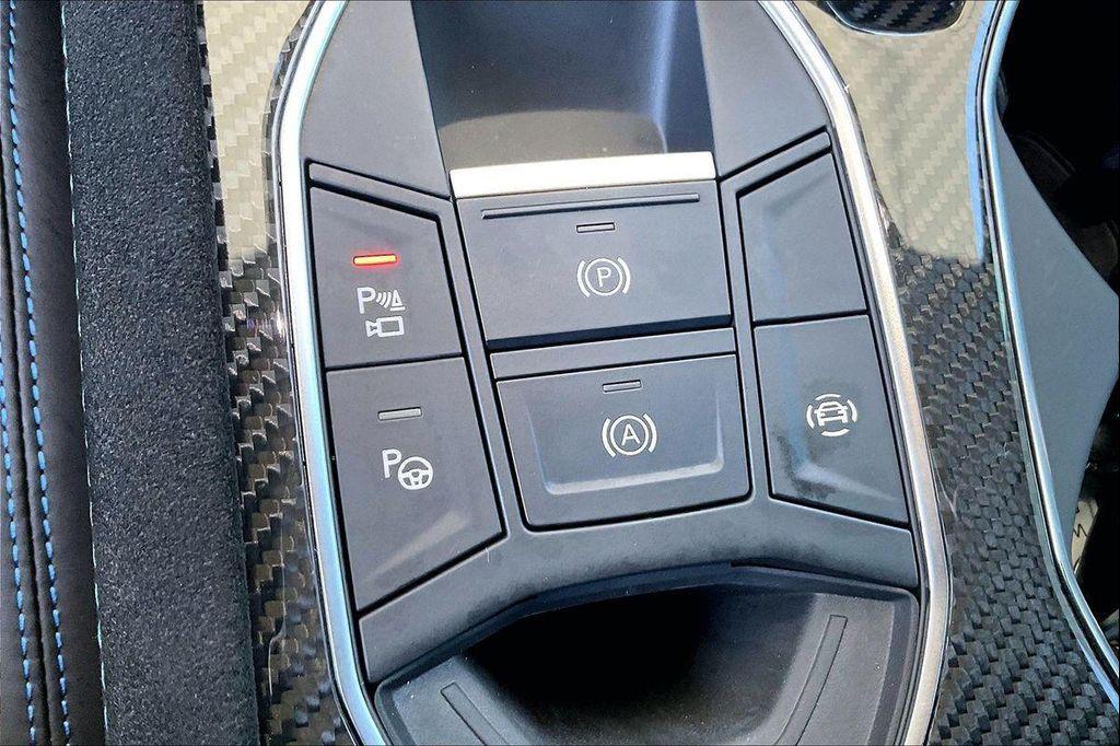 Lamborghini Urus view 11