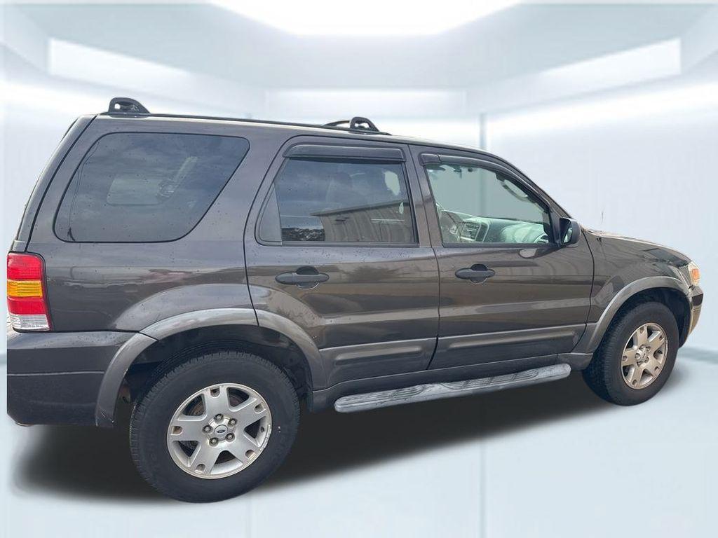 used 2006 Ford Escape car, priced at $2,995