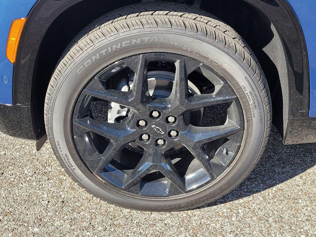 new 2026 Chevrolet Traverse car, priced at $59,315