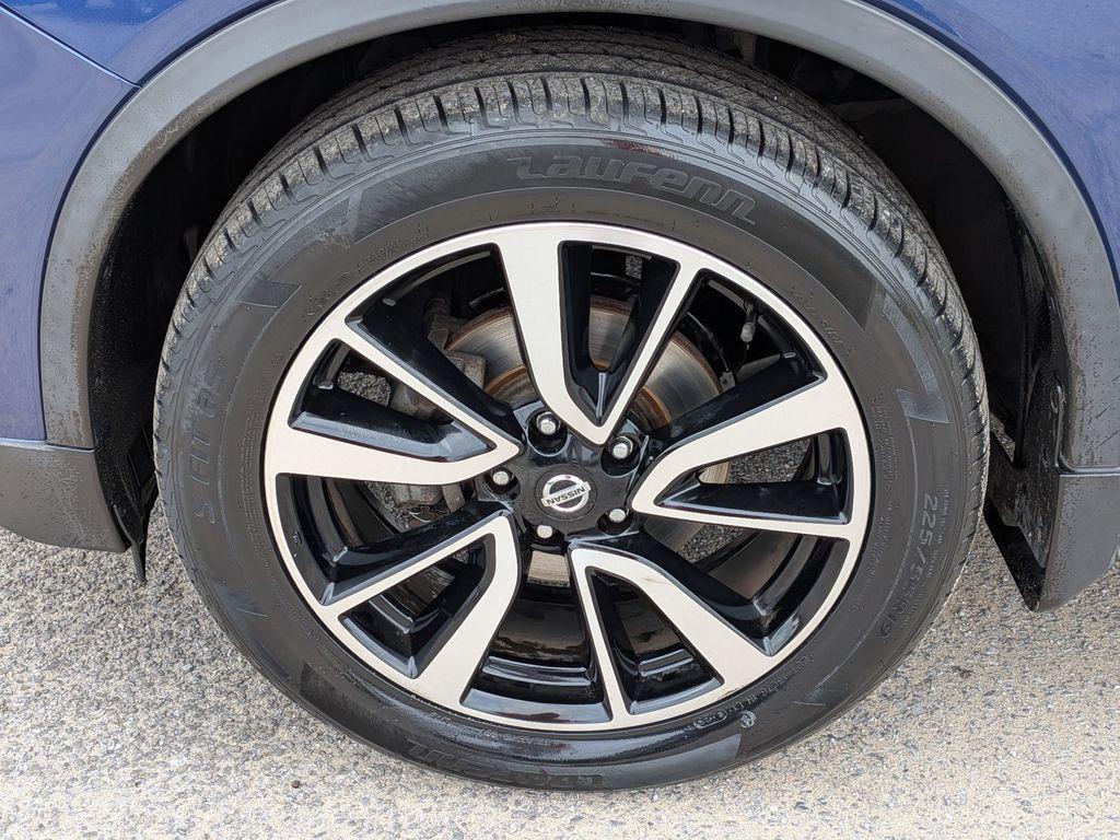 used 2020 Nissan Rogue car, priced at $20,330