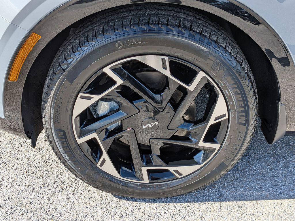 used 2025 Kia Sportage car, priced at $29,890