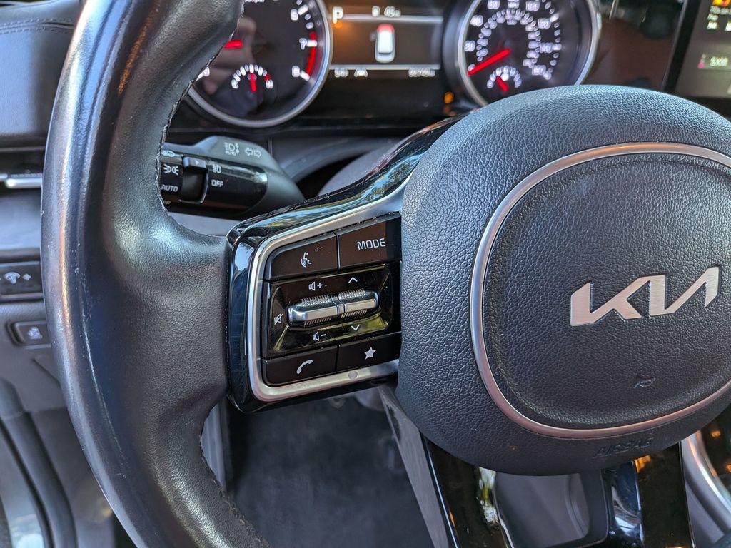 used 2022 Kia Carnival car, priced at $26,234