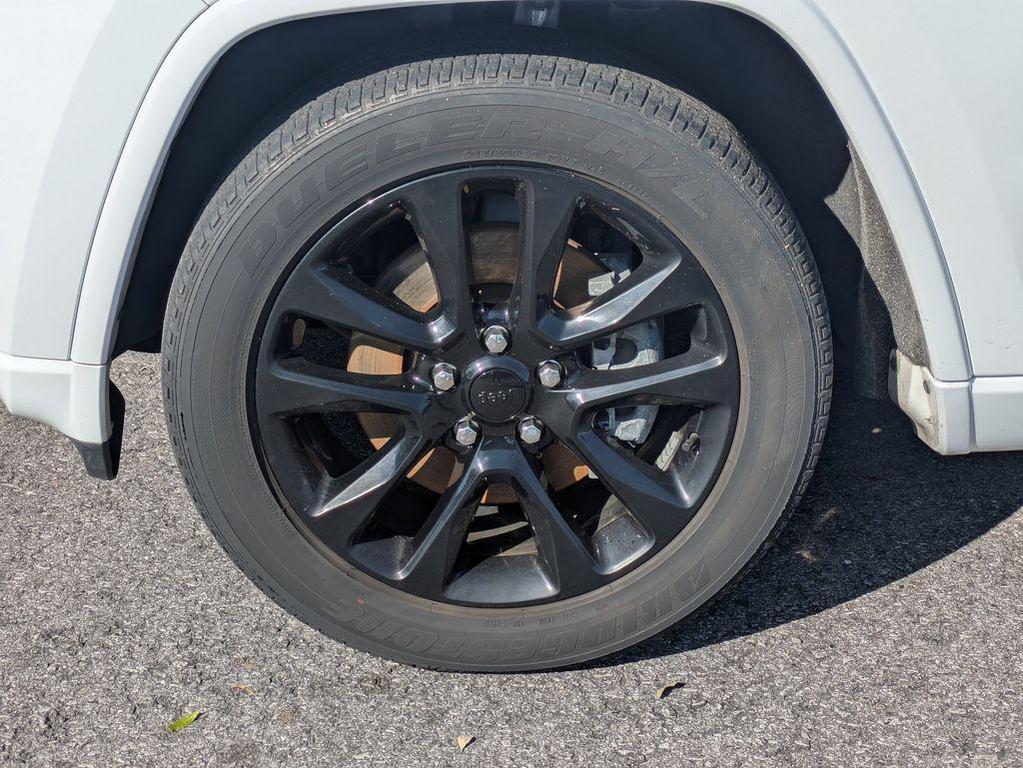 used 2021 Jeep Grand Cherokee car, priced at $23,798