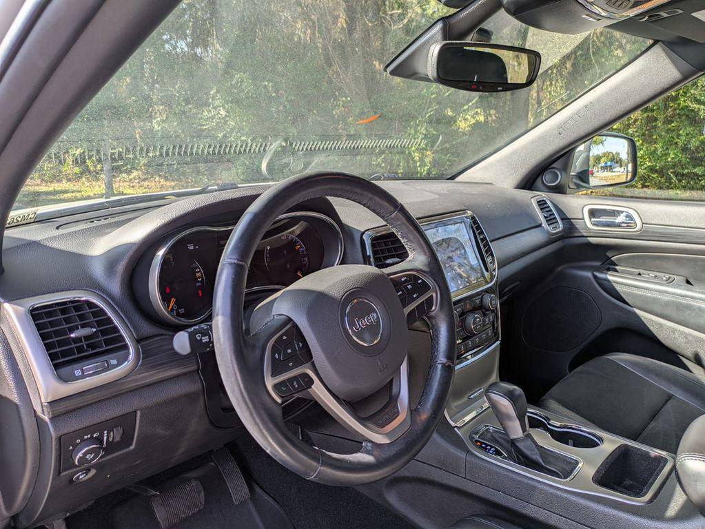 used 2021 Jeep Grand Cherokee car, priced at $23,798