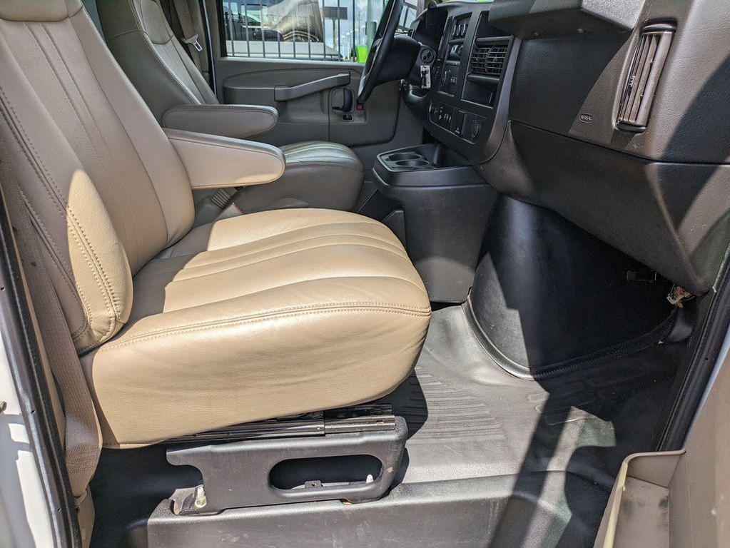 used 2020 Chevrolet Express 3500 car