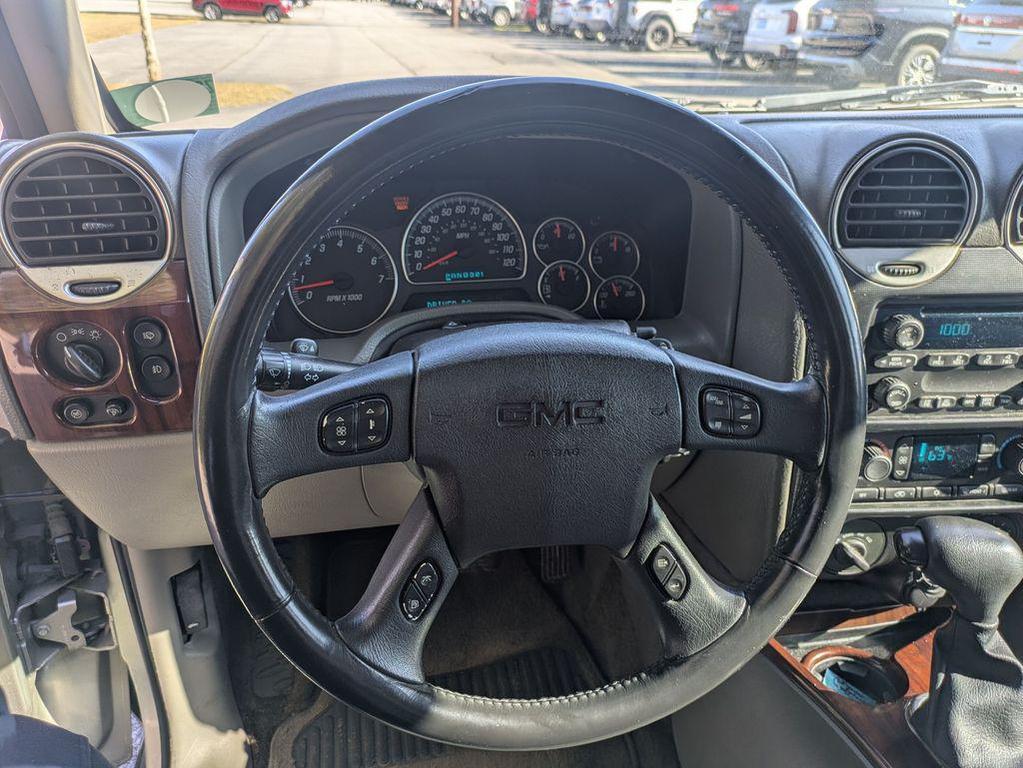 used 2002 GMC Envoy car, priced at $2,975