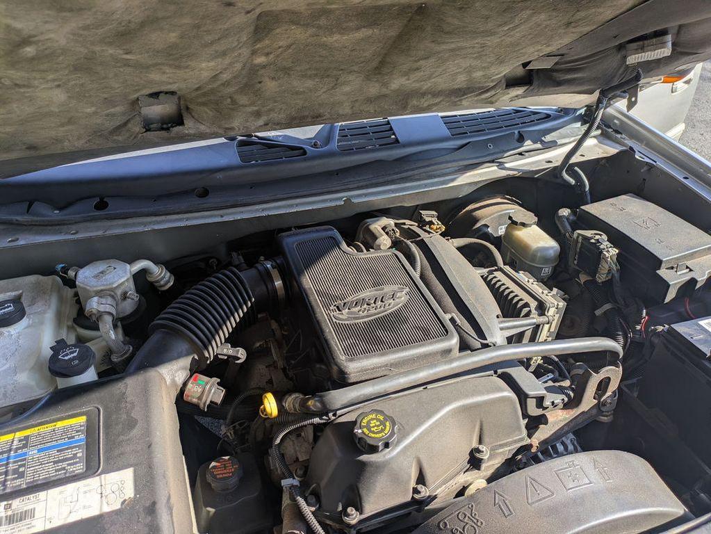 used 2002 GMC Envoy car, priced at $2,975