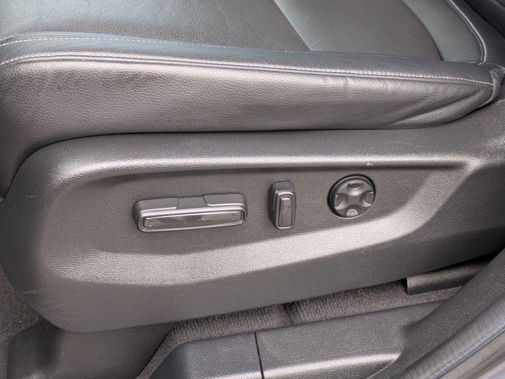 used 2024 Honda Odyssey car, priced at $34,214