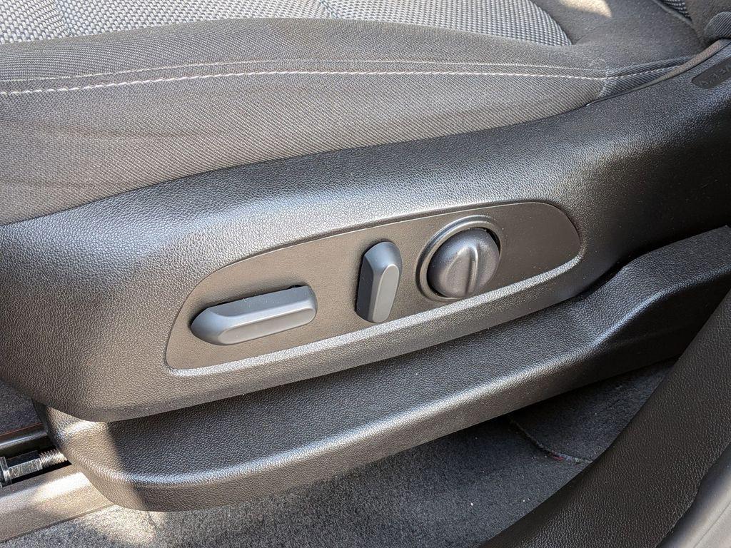 used 2023 Chevrolet Traverse car, priced at $26,690