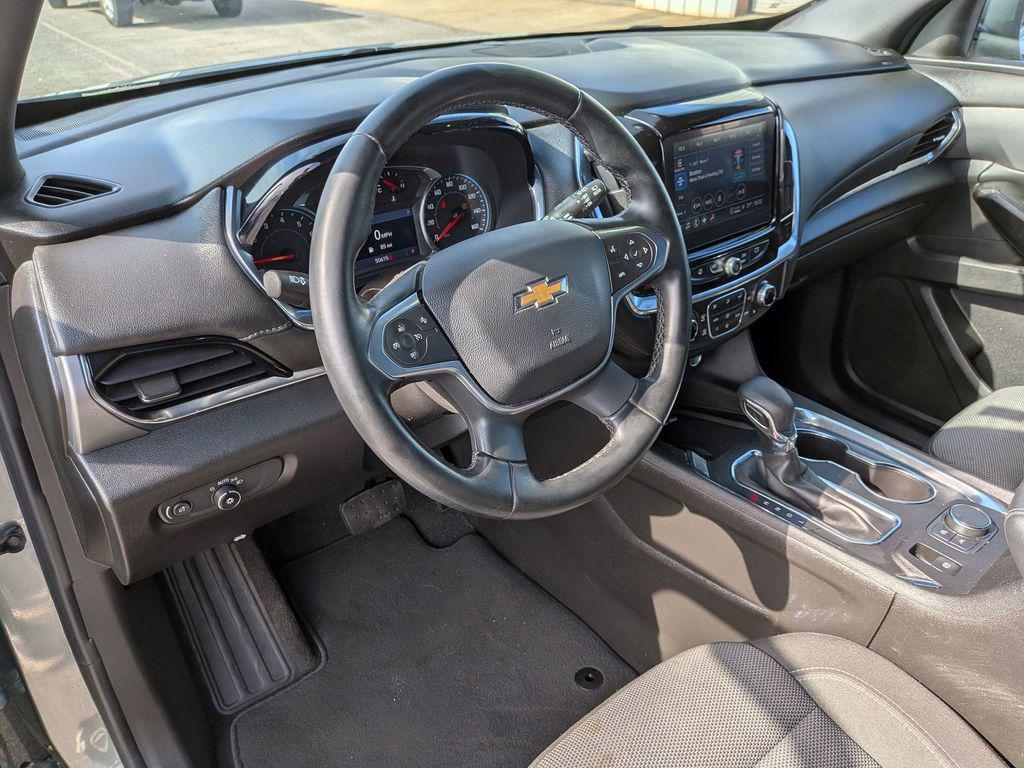 used 2023 Chevrolet Traverse car, priced at $26,690