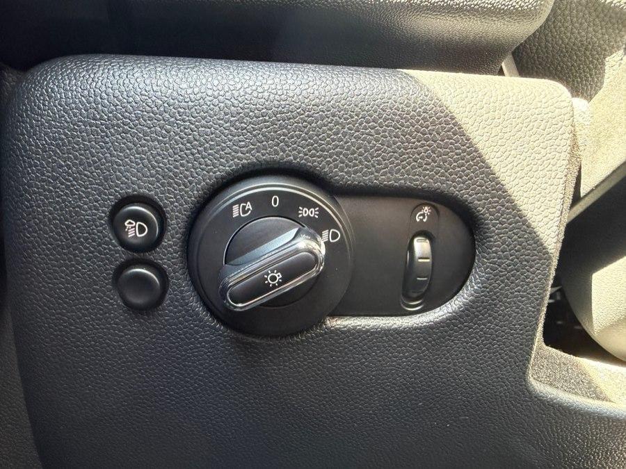 used 2022 MINI Hardtop car, priced at $18,420