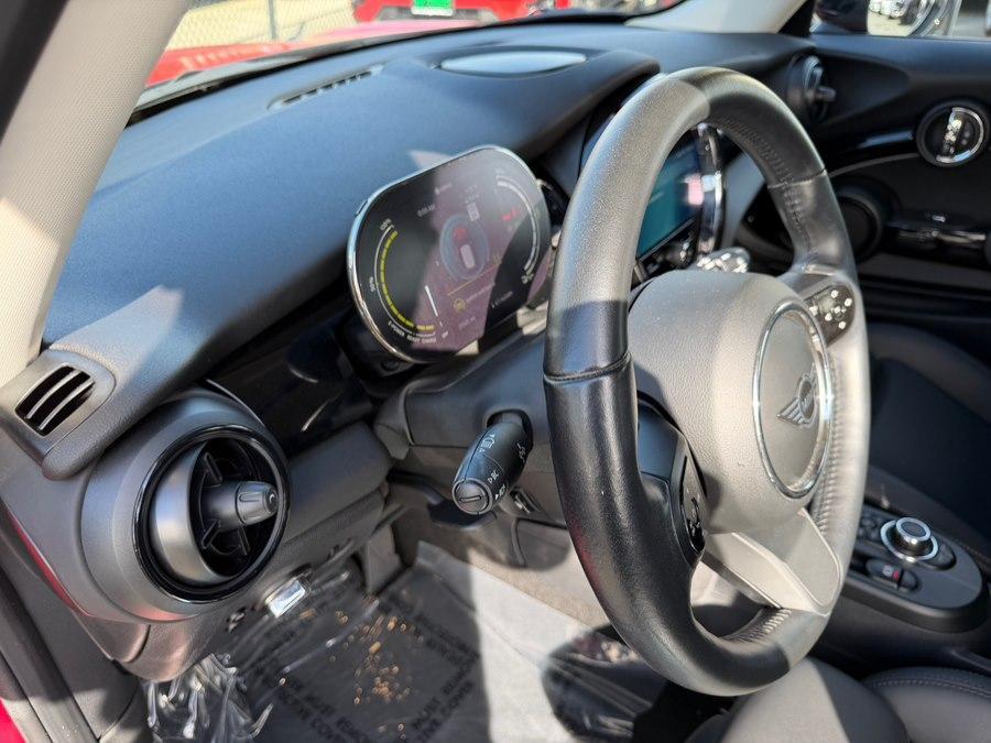 used 2022 MINI Hardtop car, priced at $18,420