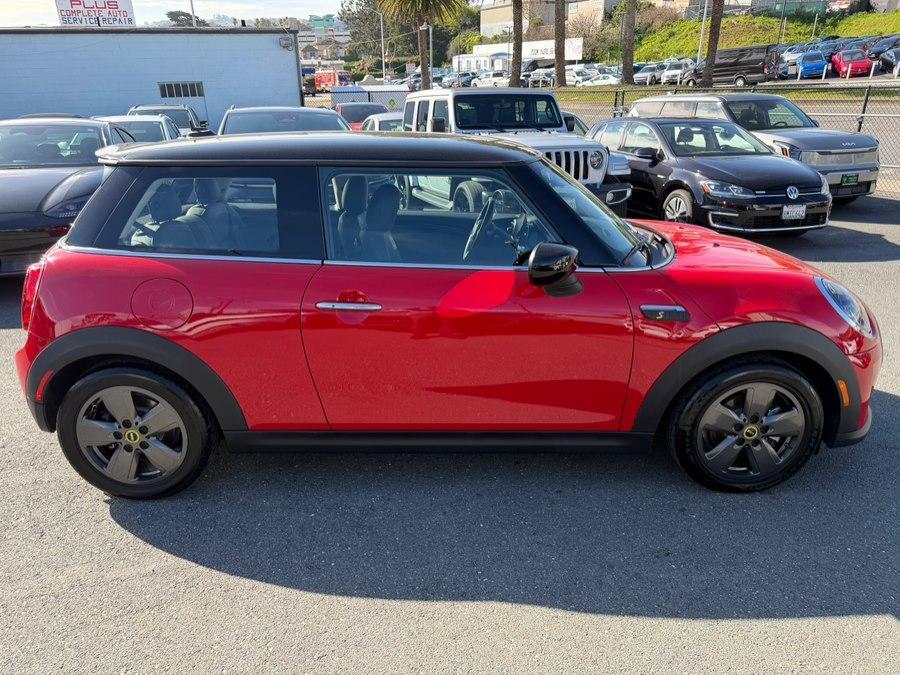 used 2022 MINI Hardtop car, priced at $18,420