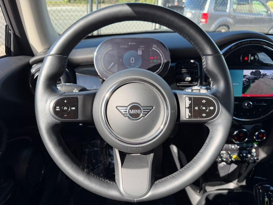 used 2022 MINI Hardtop car, priced at $18,420