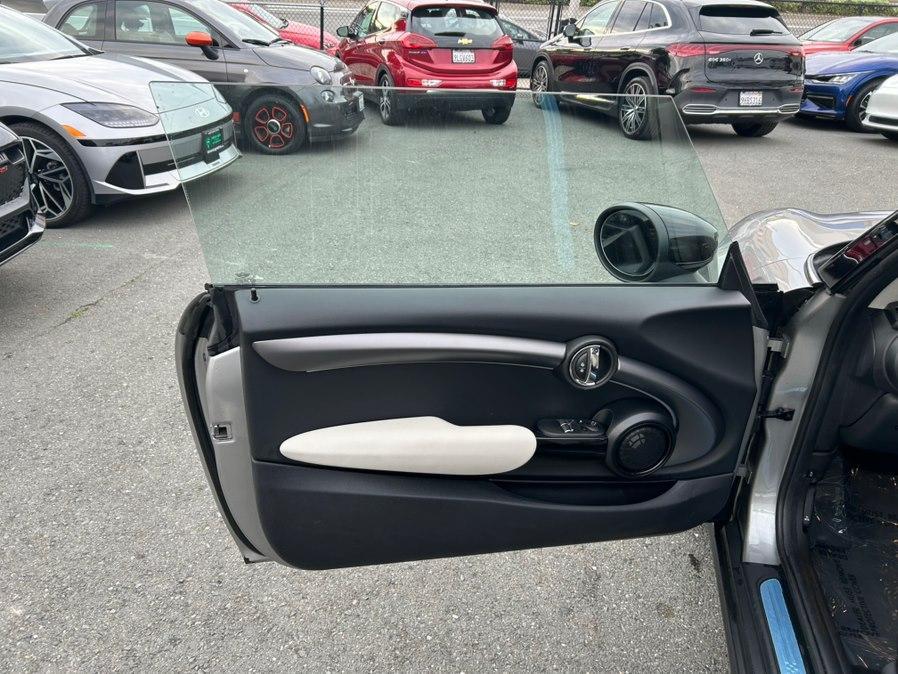 used 2023 MINI Hardtop car, priced at $23,440