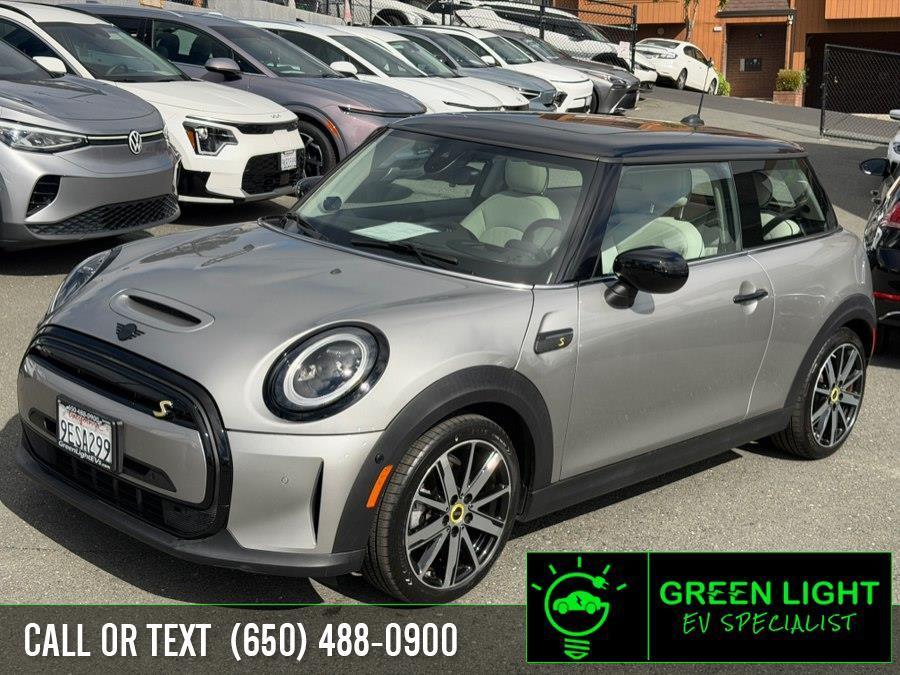 used 2023 MINI Hardtop car, priced at $23,440