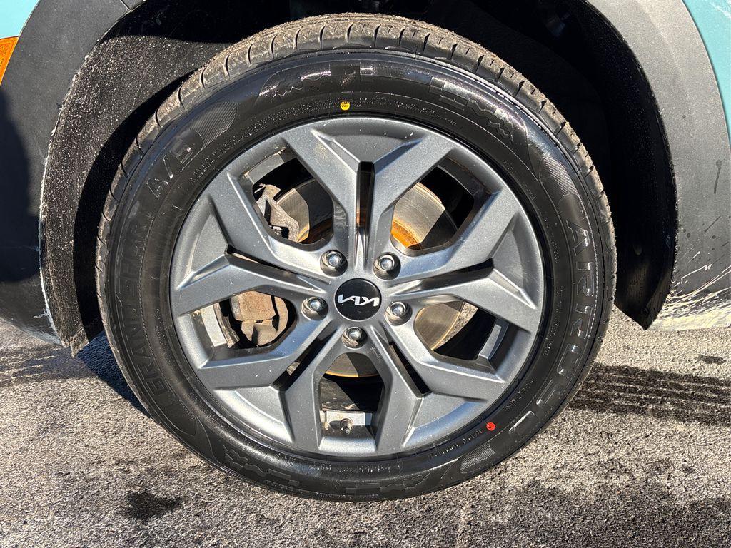 used 2024 Kia Seltos car, priced at $22,128