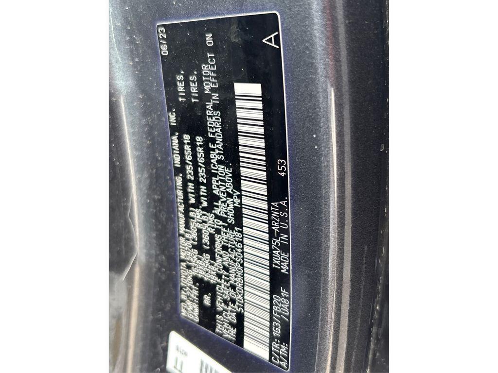 used 2023 Toyota Highlander car, priced at $34,362