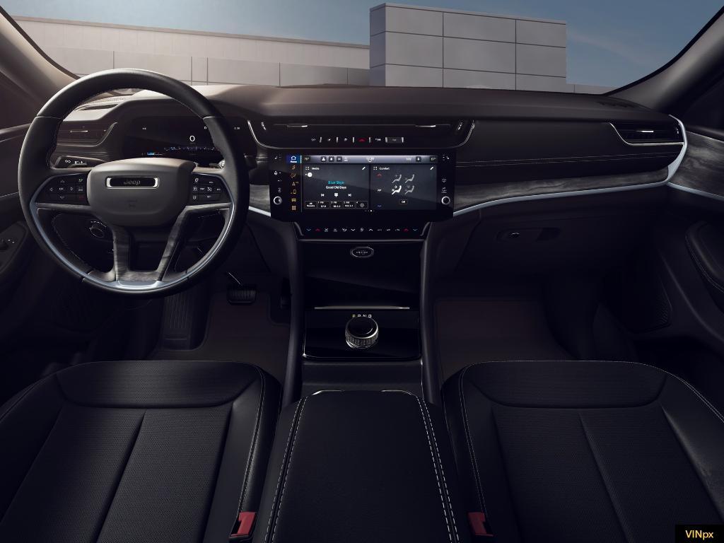 new 2026 Jeep Grand Cherokee car, priced at $48,925