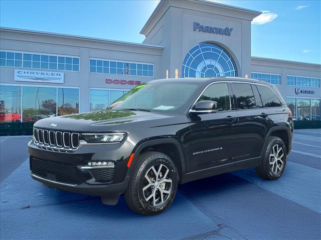 used 2023 Jeep Grand Cherokee car, priced at $34,900