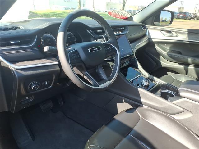 used 2025 Jeep Grand Cherokee car, priced at $36,900