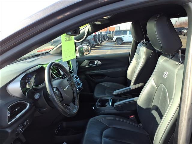 used 2020 Chrysler Pacifica car, priced at $23,500