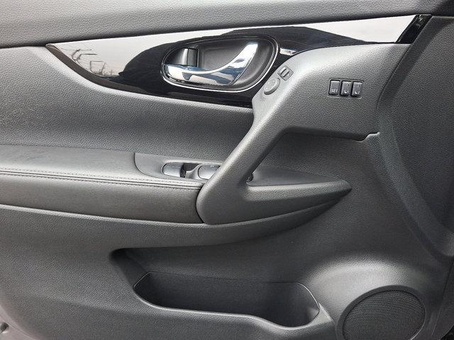 used 2022 Nissan Rogue Sport car, priced at $25,995