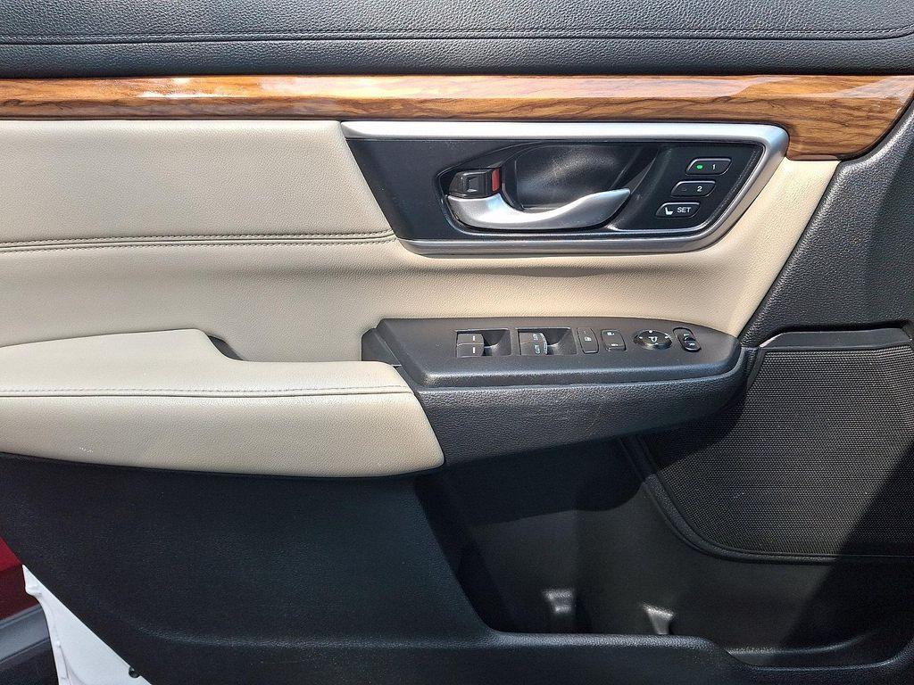 used 2021 Honda CR-V car, priced at $25,963