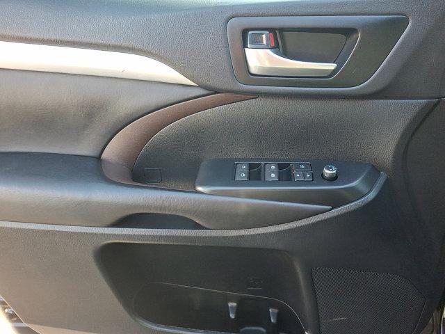 used 2019 Toyota Highlander car, priced at $28,192