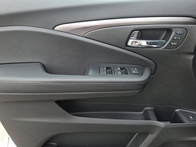 used 2022 Honda Pilot car, priced at $34,495