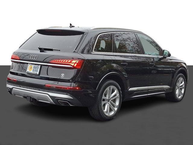 used 2025 Audi Q7 car, priced at $45,999